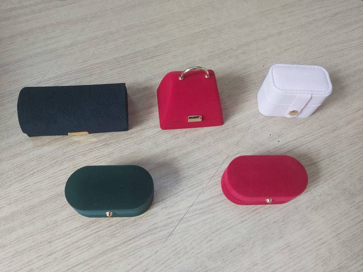 Cajita de añillos cajita de pusera cajita de aro de regalos material de tercipelo